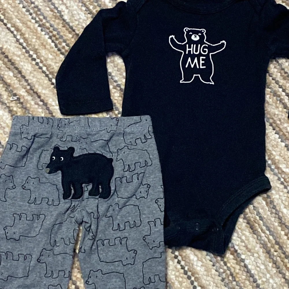2 Carter’s Baby Boy Outfits. Long Sleeve Onesies and pants. 6 mos. - Picture 13 of 15